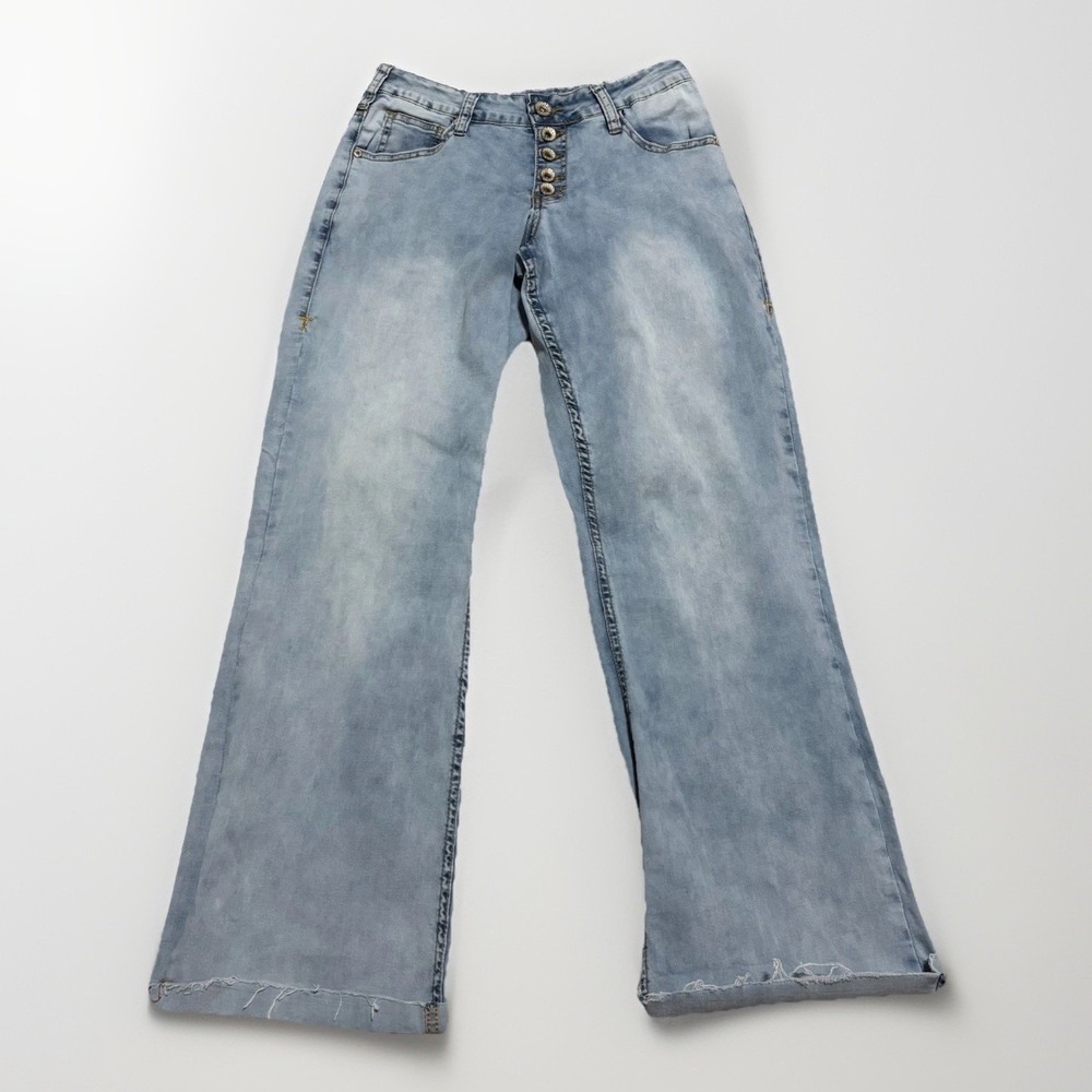 Cowgirl Tuff Groove Women's Vintage Flare Jeans Size 26 Light Blue